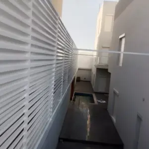 افق جدة للهناجر والمظلات ساندوتش بانل | سواتر