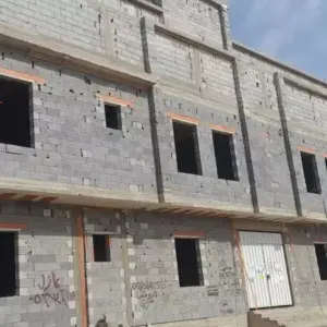 1081 افق جدة للهناجر والمظلات ساندوتش بانل | مقاولات عامة