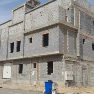 1100 افق جدة للهناجر والمظلات ساندوتش بانل | مباني عظم