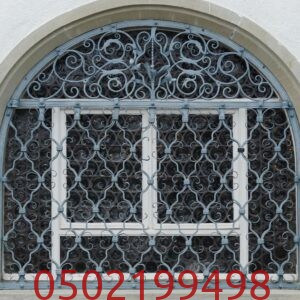 شبابيك حديد مربعات